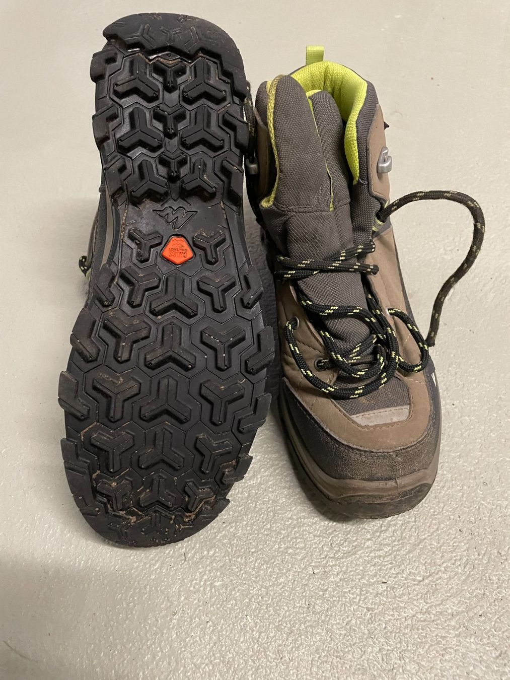 Decathlon Scarpe per ragazzi: Wanderschuhen - Grösse 38 – Usato da Seon venduto da Spunto 1