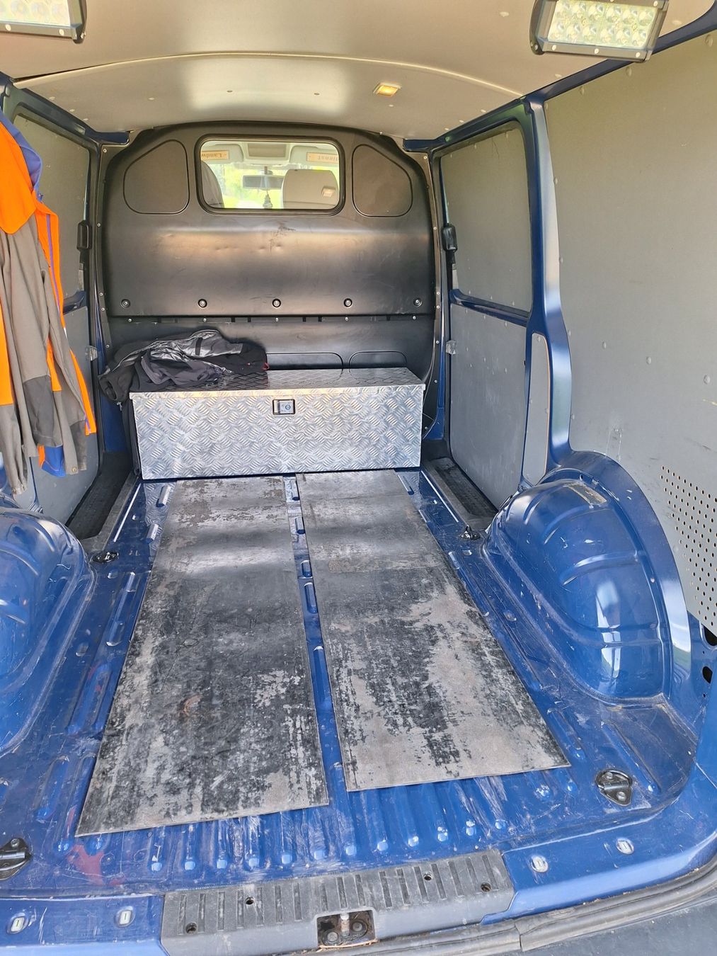 VW Nutzfahrzeuge: VW Transporter 4 Motion – Gebraucht aus Grossaffoltern von mro_r6mr 2