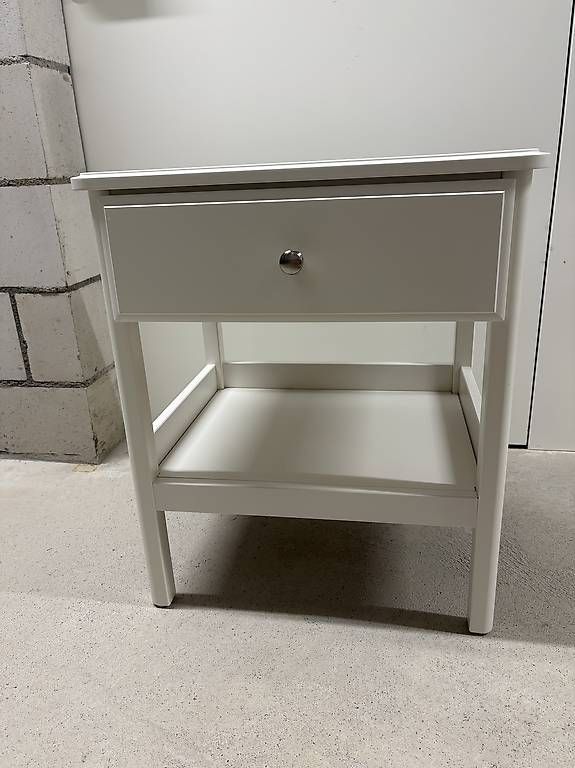 Comodini: Nachttisch/ Ablagetisch Tyssedal weiss – Usato da Aarau venduto da Augusta14