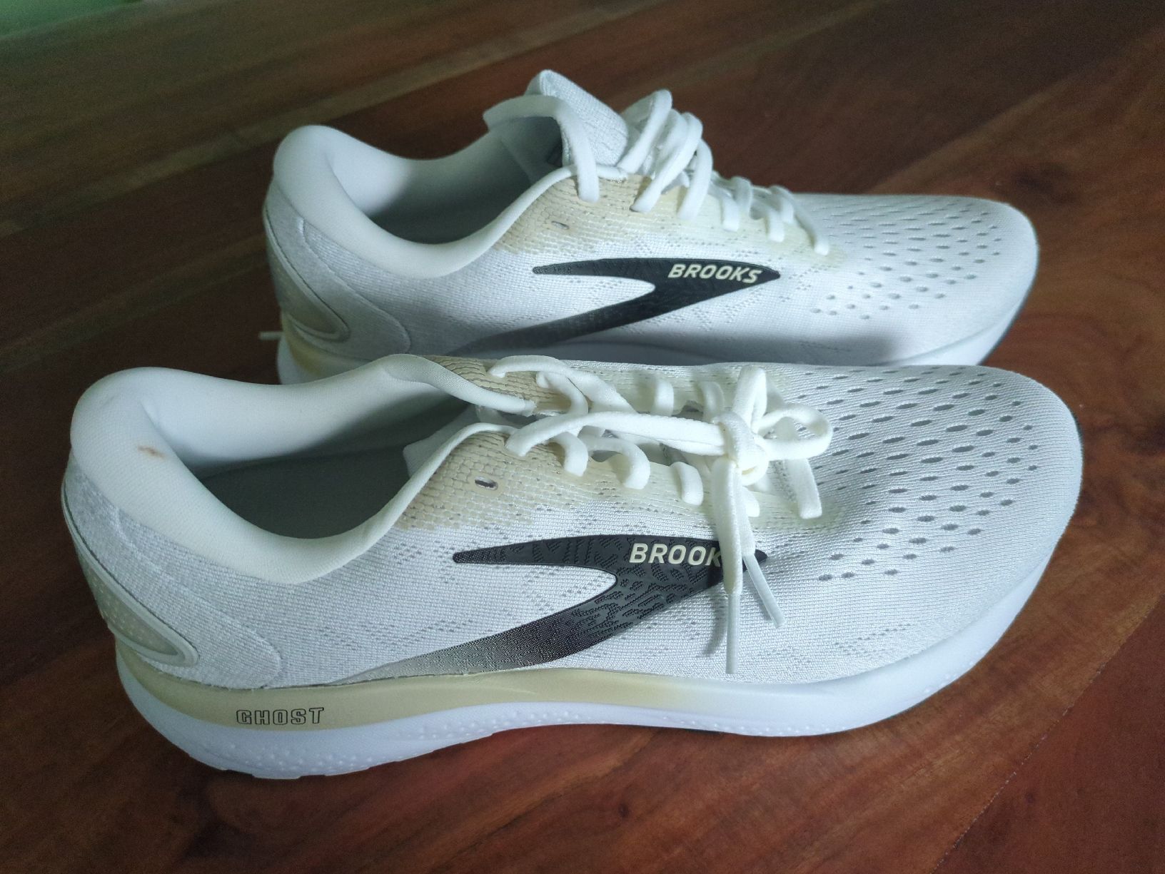 Brooks Herrenschuhe: Brooks Ghost Laufschuhe Grösse 42.5 NEU – Neu (gemäss Beschreibung) aus Zürich von bur_xw2n