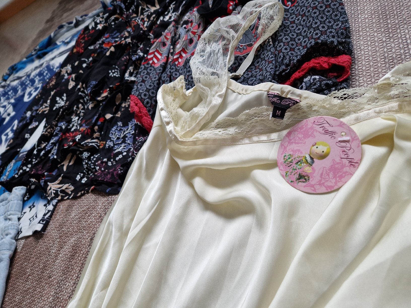 Kleiderpakete: Kleiderpaket Gr.M – Gebraucht aus Triengen von KittyKat6 5