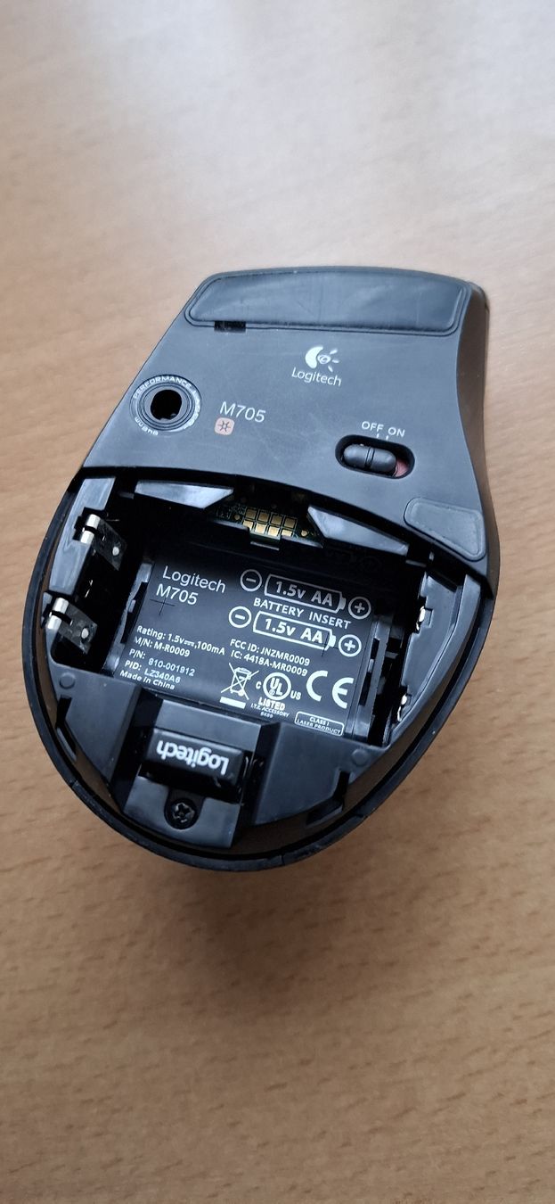 Logitech Mouse: logitech M705 Versand+Verpackung – Usato da Chur venduto da Giffa-04-06 2