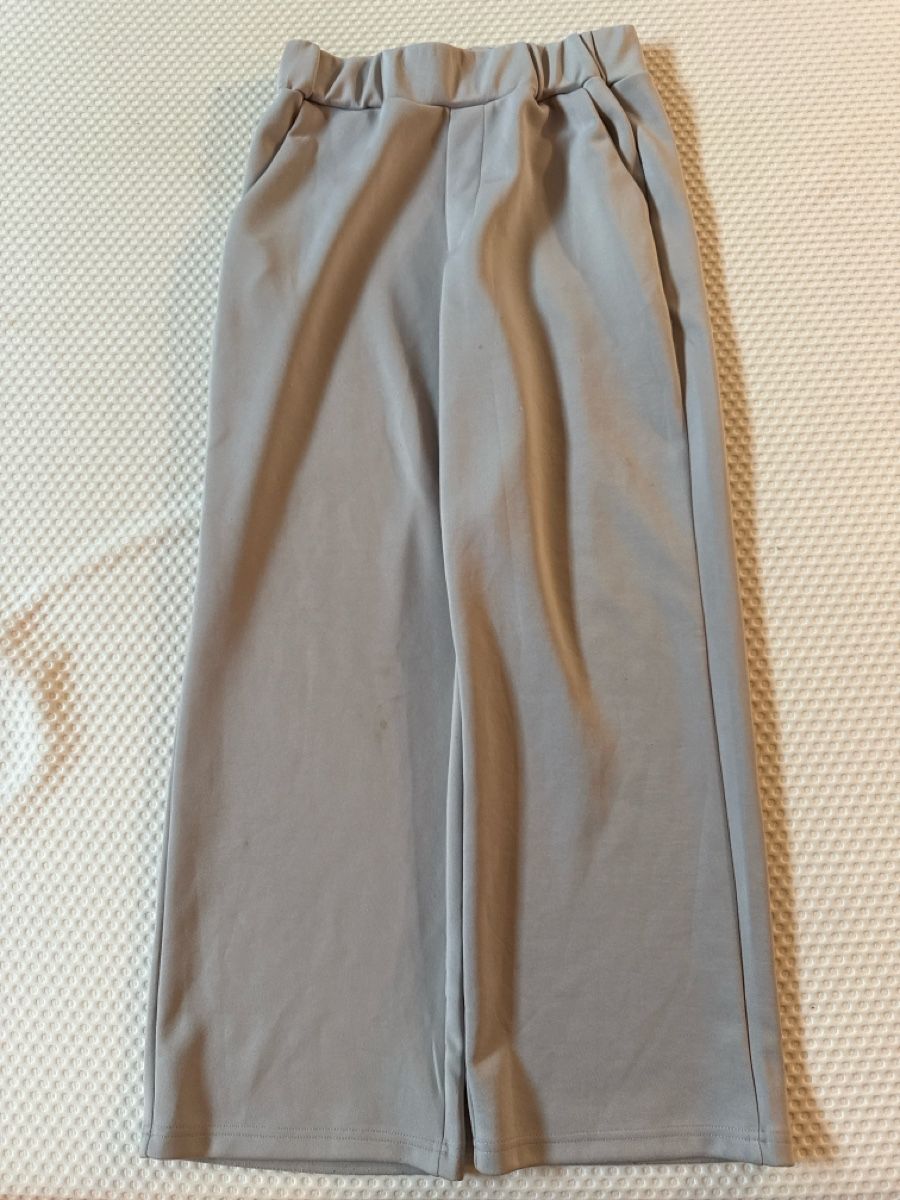 Pantaloni: Leichte Sommerhose, hellgrau, Gr. M, neuwertig & bequem – Nuovo (secondo la descrizione) da Rubigen venduto da liciaaisha77