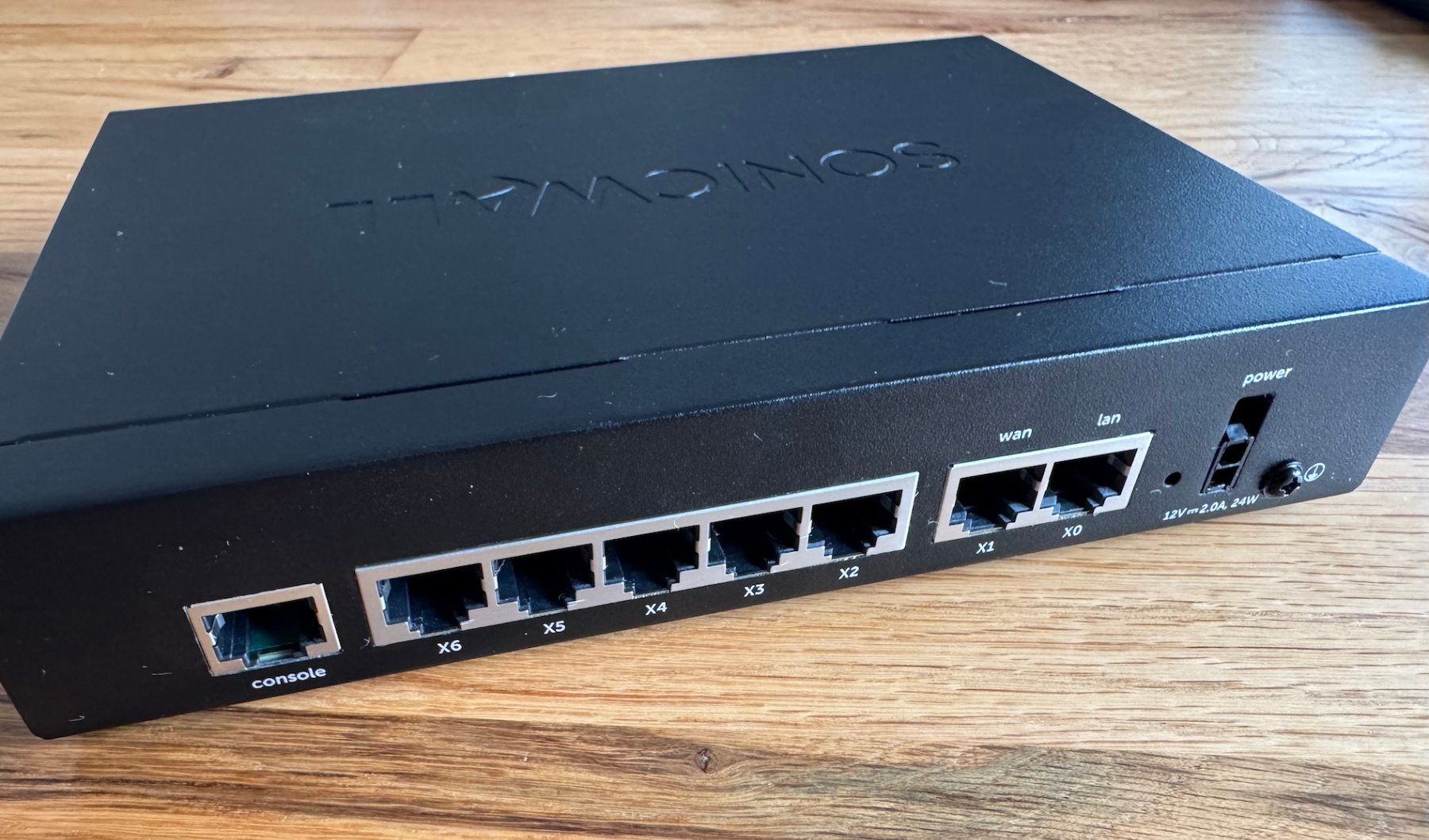 Sonicwall Firewall: SonicWall TZ400 Firewall – Gebraucht aus Goldach von Nabossha 2