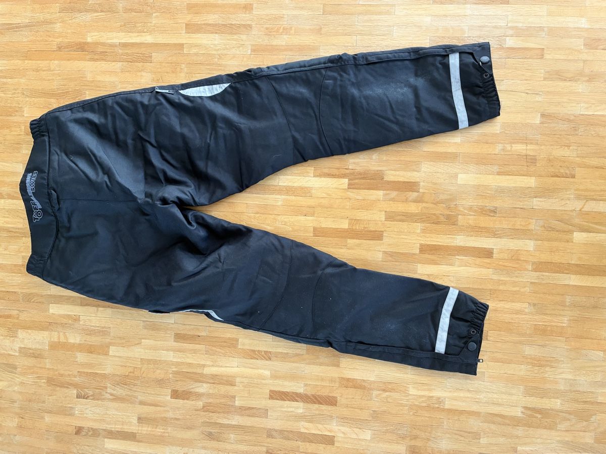 Pantaloni: Schwarze Herren Motorradhose Grösse M – Usato da Luzern venduto da niccho 1