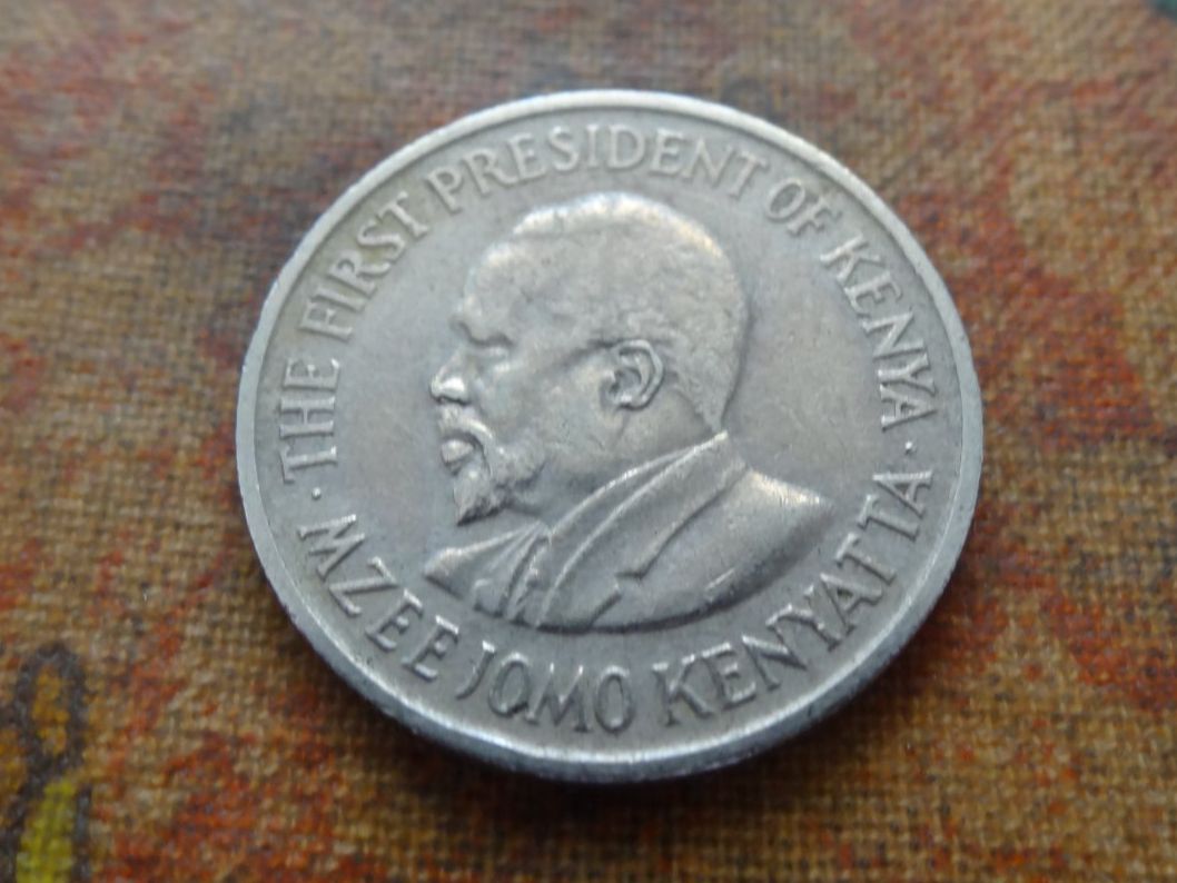 Alle Münzen: KENYA   50  Cents   1974 – Gebraucht aus Romanel-sur-Lausanne von Swift13 1