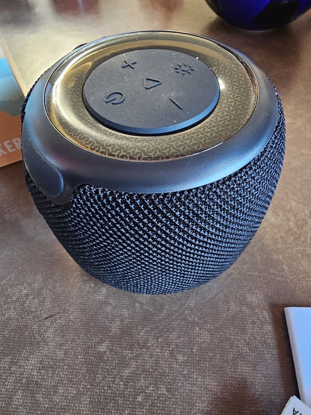 Haut-parleurs: Bluetooth Lautsprecher schwarz neu  – Neuf avec emballage d'origine à Herzogenbuchsee par tgi_rln7 4