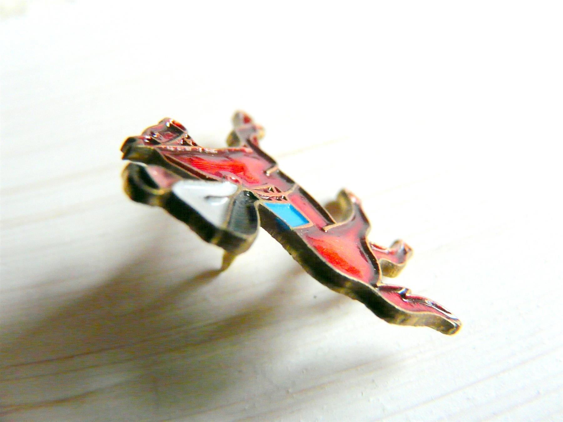 Placchette & Badge: • Pferderennen Pferd cheval  - pin M6A.39 – Usato da Pully venduto da websurfer1 5