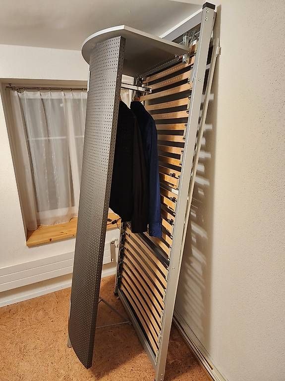 Garderobe: Drehgarderobe, Eckgarderobe  – Gebraucht aus Fehraltorf von Werkstatt85 2
