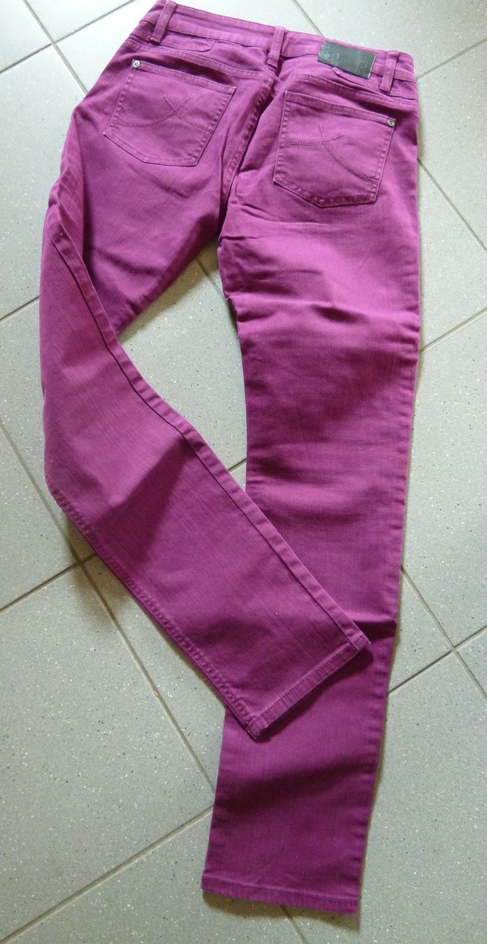 S.Oliver Pantaloni: violette Hose TUBE  34 32 s.Oliver – Usato da Dättlikon venduto da Mamakuga 1