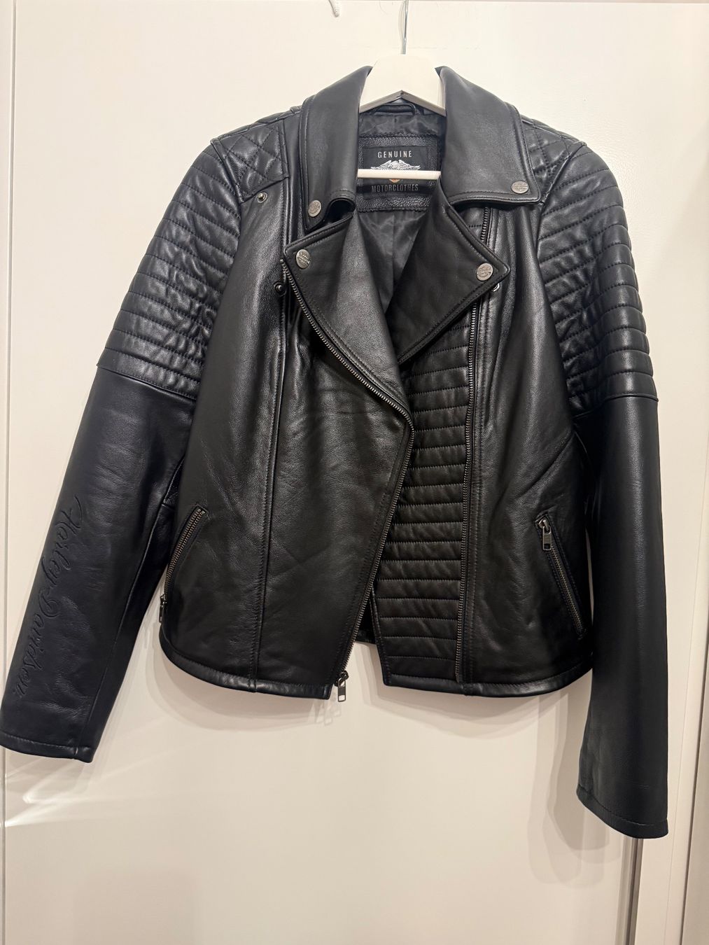 Harley-Davidson Giacche: Neue Harley-Davidson Lederjacke, Schwarz – Nuovo (secondo la descrizione) da Illnau venduto da Bigmama14 4