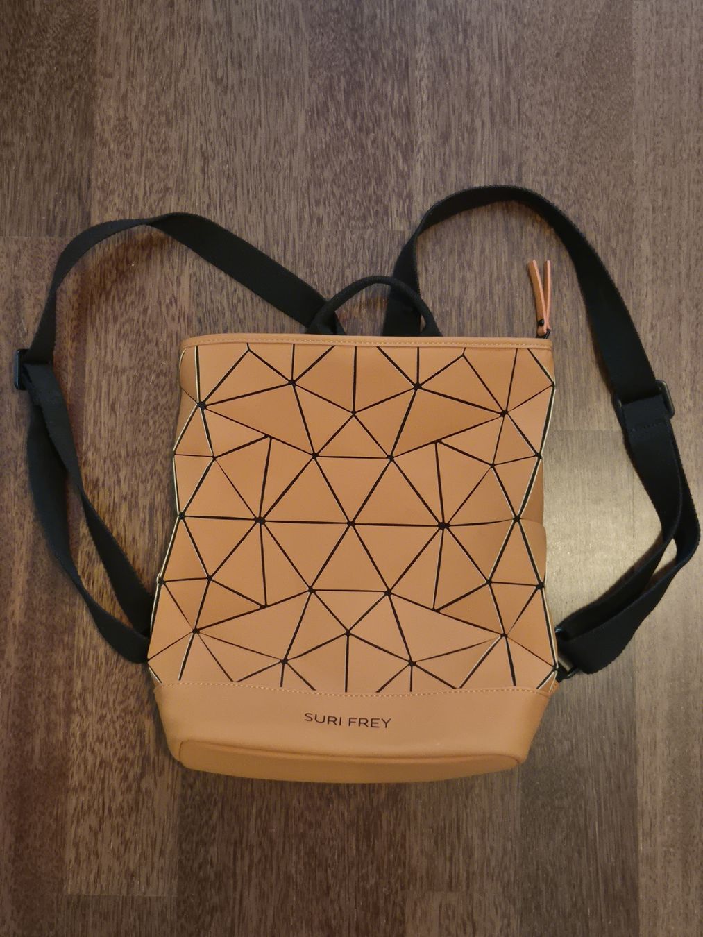 Suri Frey Rucksäcke: Oranger Rucksack von Suri Frey mit Laptopfach – Neu (gemäss Beschreibung) aus Strengelbach von ich1.0