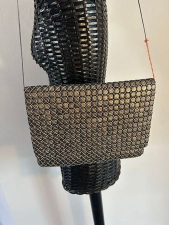 Damen Handtasche - the moshi - silber - neu