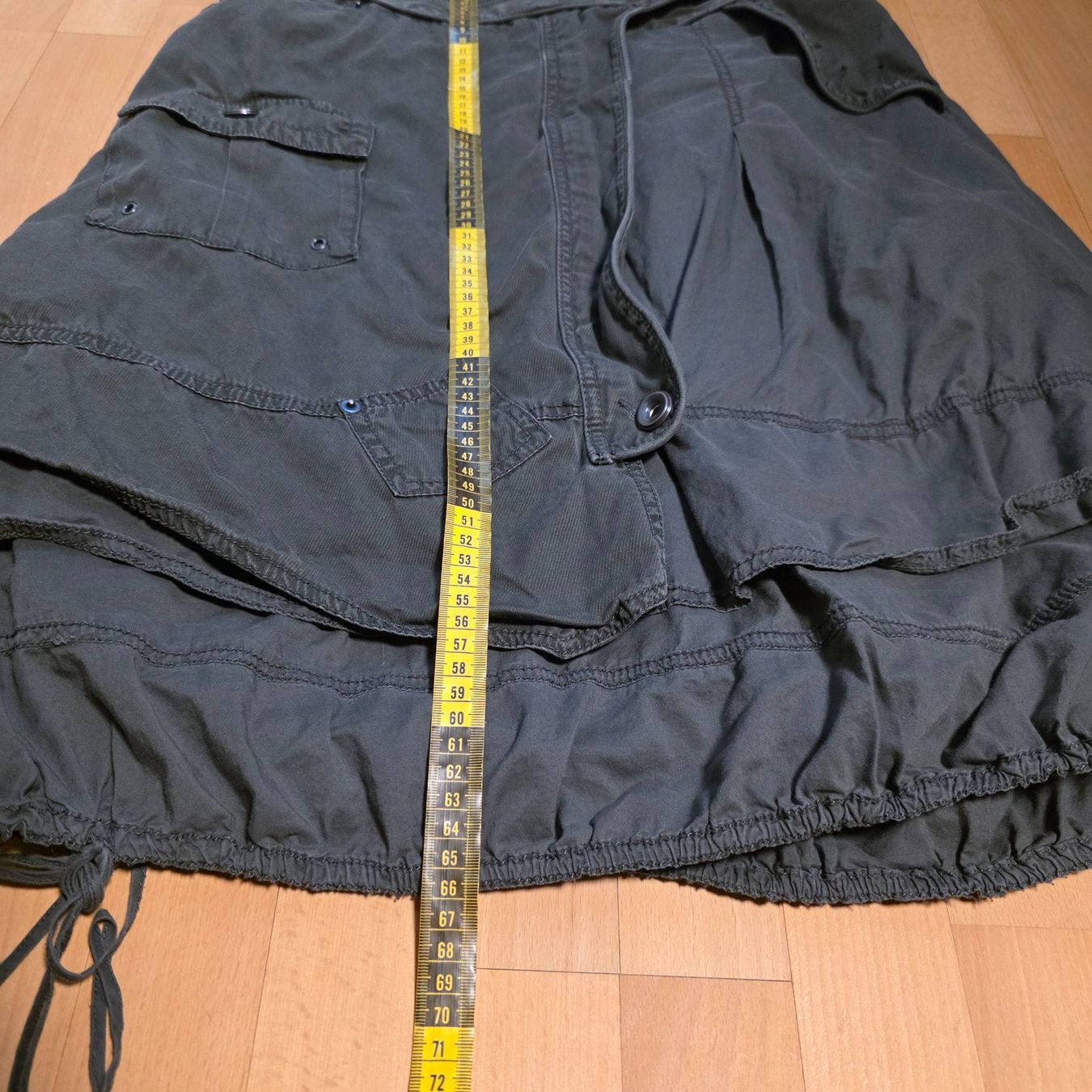 Röcke: Sandwich Cargo Rock dunkelgrau Gr. 38/40 – Gebraucht aus Wald ZH von CapLux 4