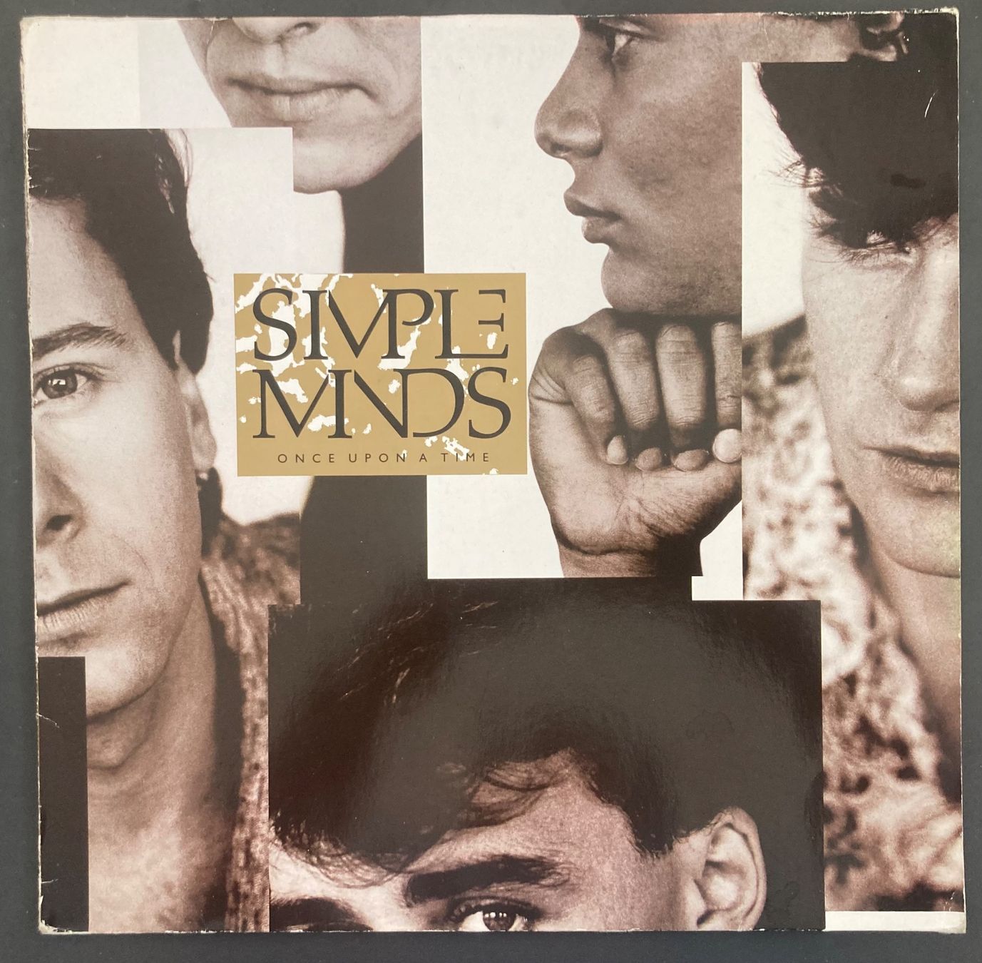 Vinyles: SIMPLE MINDS - ONCE UPON A TIME – D'occasion à Poliez-Pittet par Newtown-Records