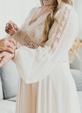 Abito da sposa bianco Boho pizzo maniche lunghe Petite