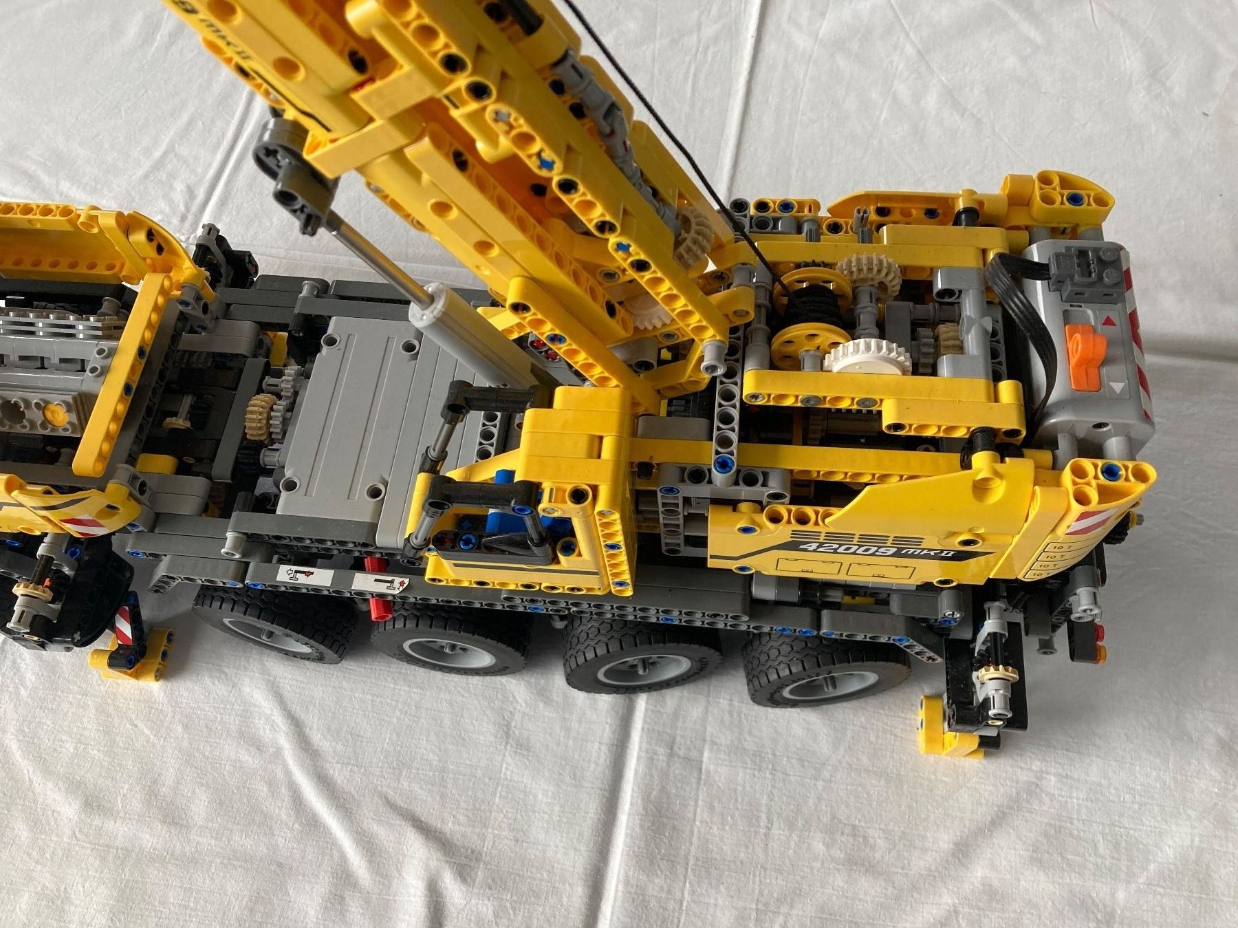 Lego Baukästen: LEGO Technic Mobiler 5-Achs-Schwerlastkran (42009) – Neu (gemäss Beschreibung) aus Küttigen von taffch 2