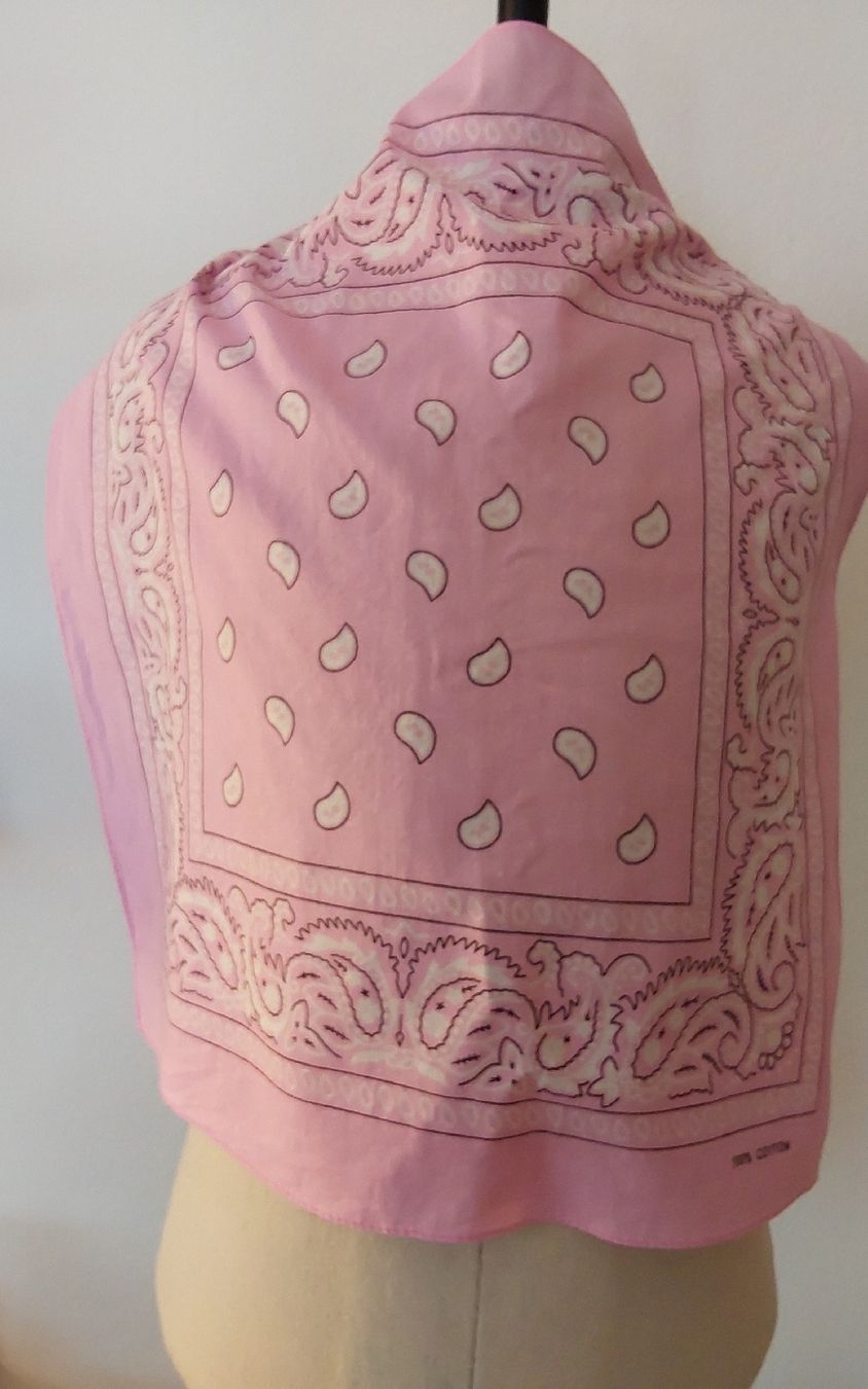 Foulards & écharpes: Baumwolltuch quadratisch rosa – Neuf (Voir description) à Köniz par scopello12 1