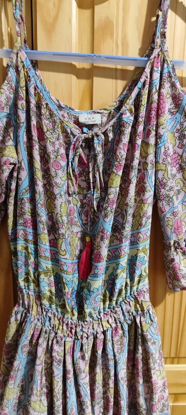Kleider: Seidenkleid XS bei Nile – Gebraucht aus Chur von djovanna 1