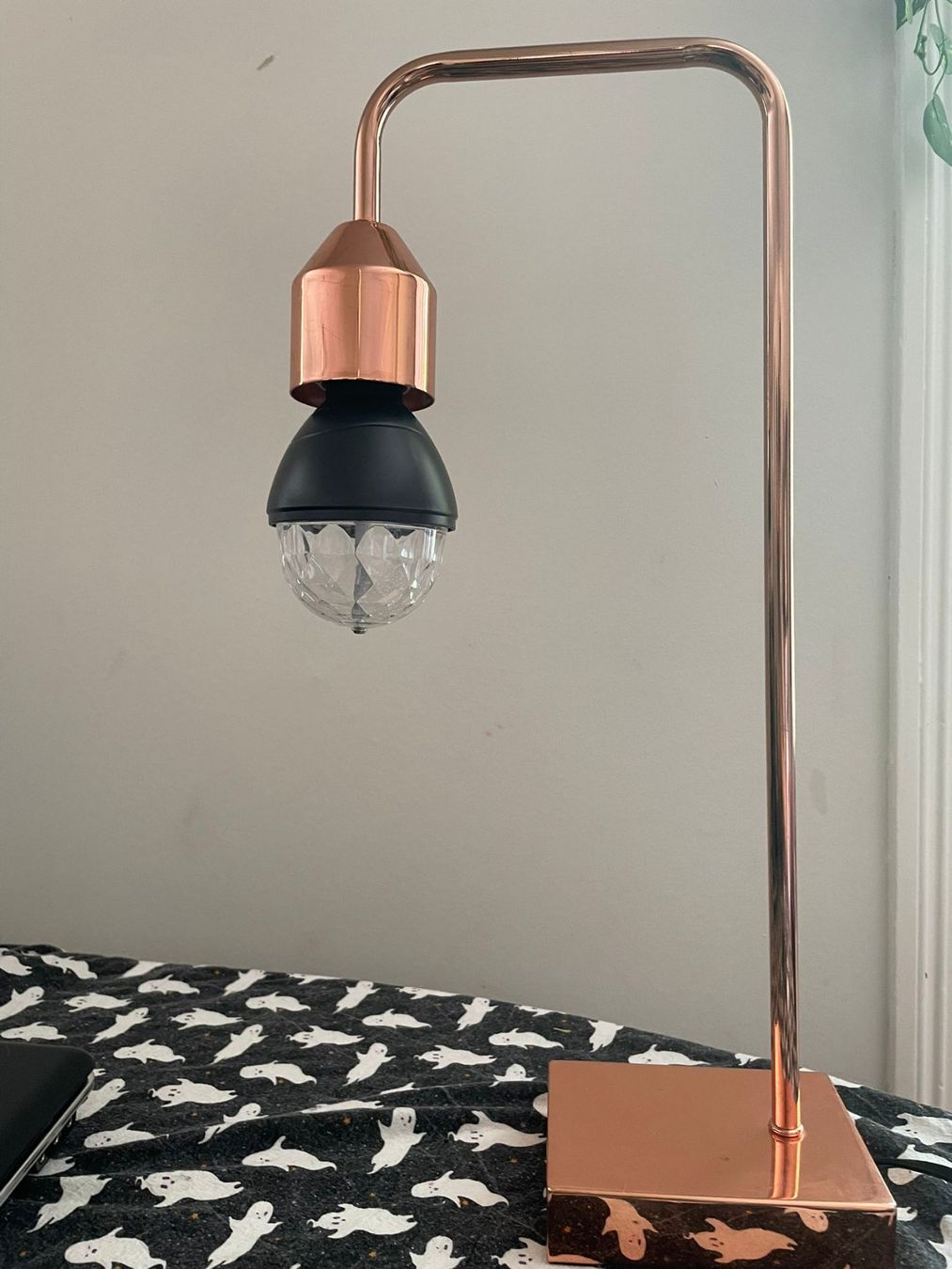 Micasa Lampes: Rose gold bedside lamp. – D'occasion à Luzern par kim_my9c