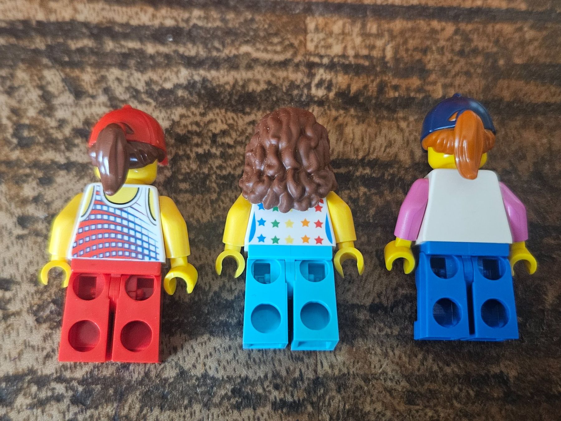 Lego Kit di costruzioni: lego lot de 3 figurines – Usato da Confignon venduto da Ecrofigs 1