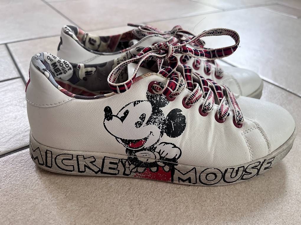 Damenschuhe: Basket Desigual Mickey taille 37 – Gebraucht aus Yverdon-les-Bains von car_xd5s