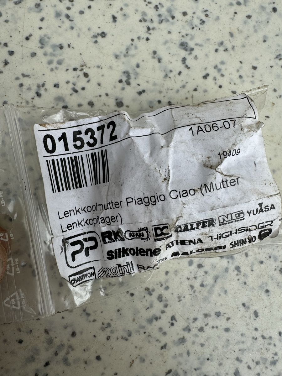 Pièces pour mobylette: Piaggio Gabel Mutter – Neuf avec emballage d'origine à Dübendorf par Sachs621 2