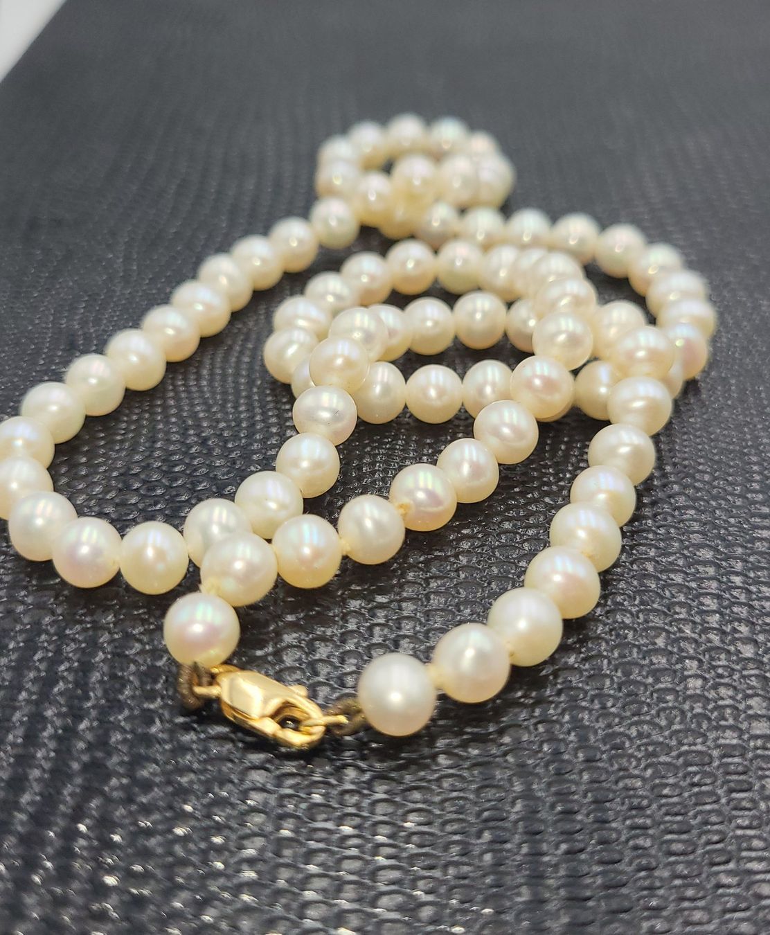 Ketten: 585 Gold Perlen Kette Mit Gold Verschluss – Gebraucht aus Wald ZH von Dasilver 1
