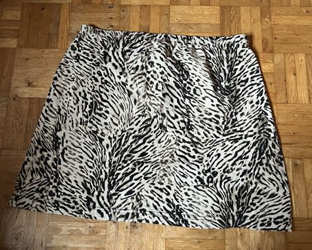Vintage Leo Jupe