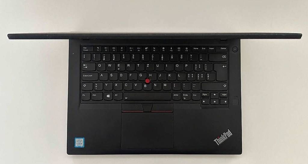 Lenovo Portables: Lenovo ThinkPad T480 con Linux Mint – D'occasion à Novaggio par GreenWebSolutions 2