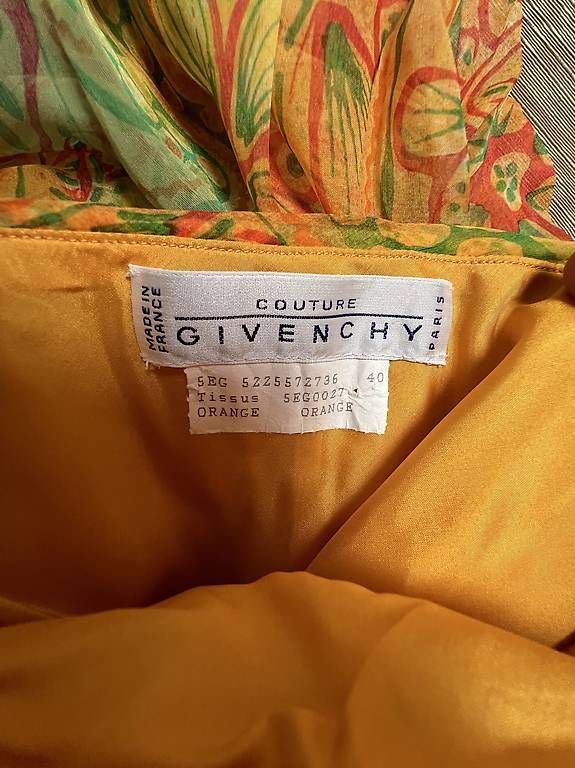 Givenchy Kleider: Givenchy dress – Gebraucht aus Villeneuve VD von ana_jd9j 2