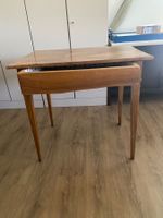 Tisch antik aus Massivholz ! Biedermeier-Stil !