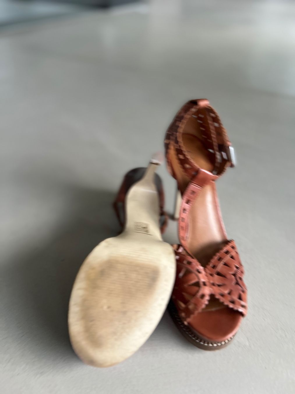 Guess Damenschuhe: Sehr begehrte Guess Plateau Pumps – Neu (gemäss Beschreibung) aus Schaan von Poltera 1