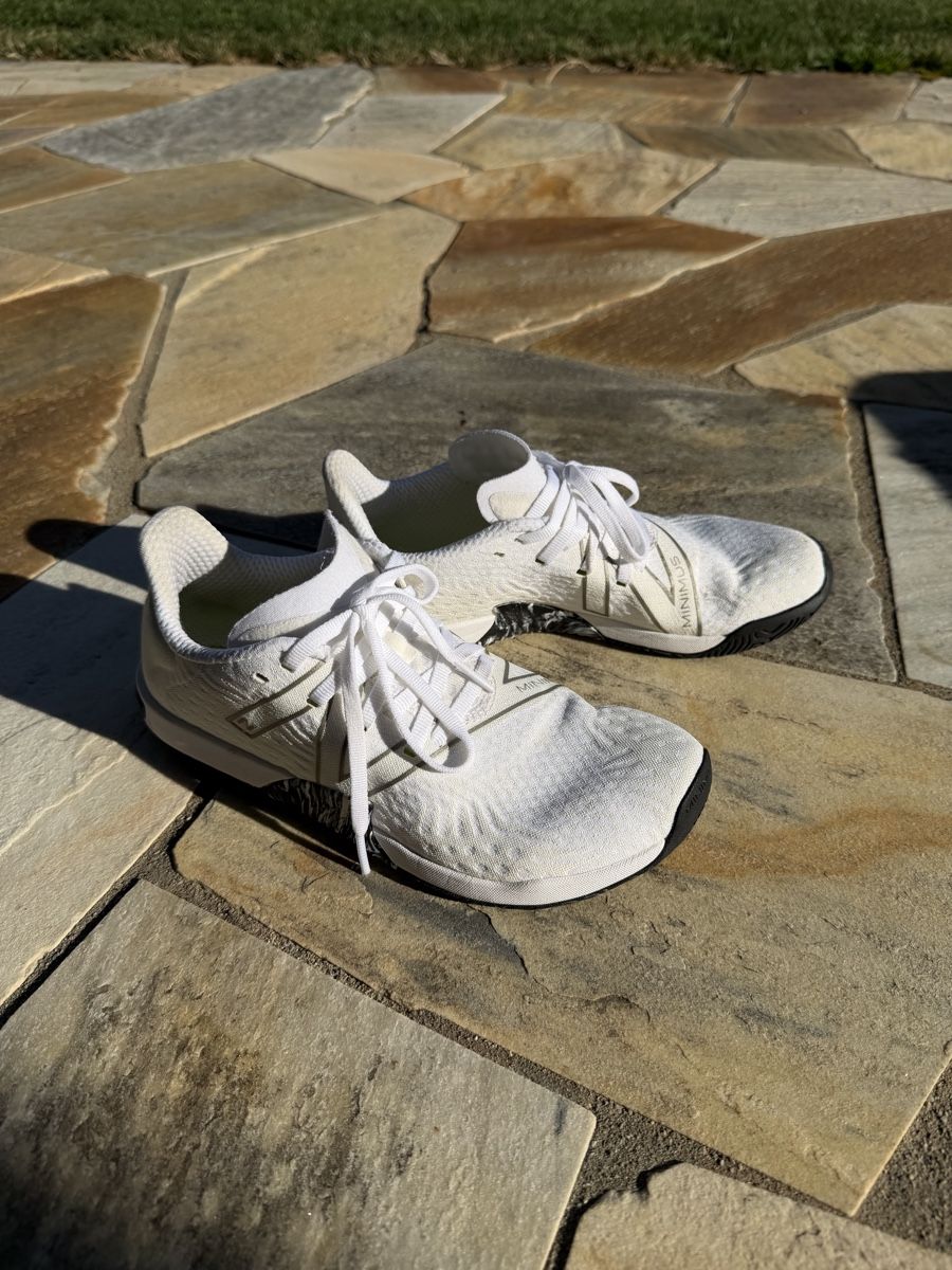 New Balance Damenschuhe: New Balance Minimus Trainer v1 – Gebraucht aus Founex von Hyrienne
