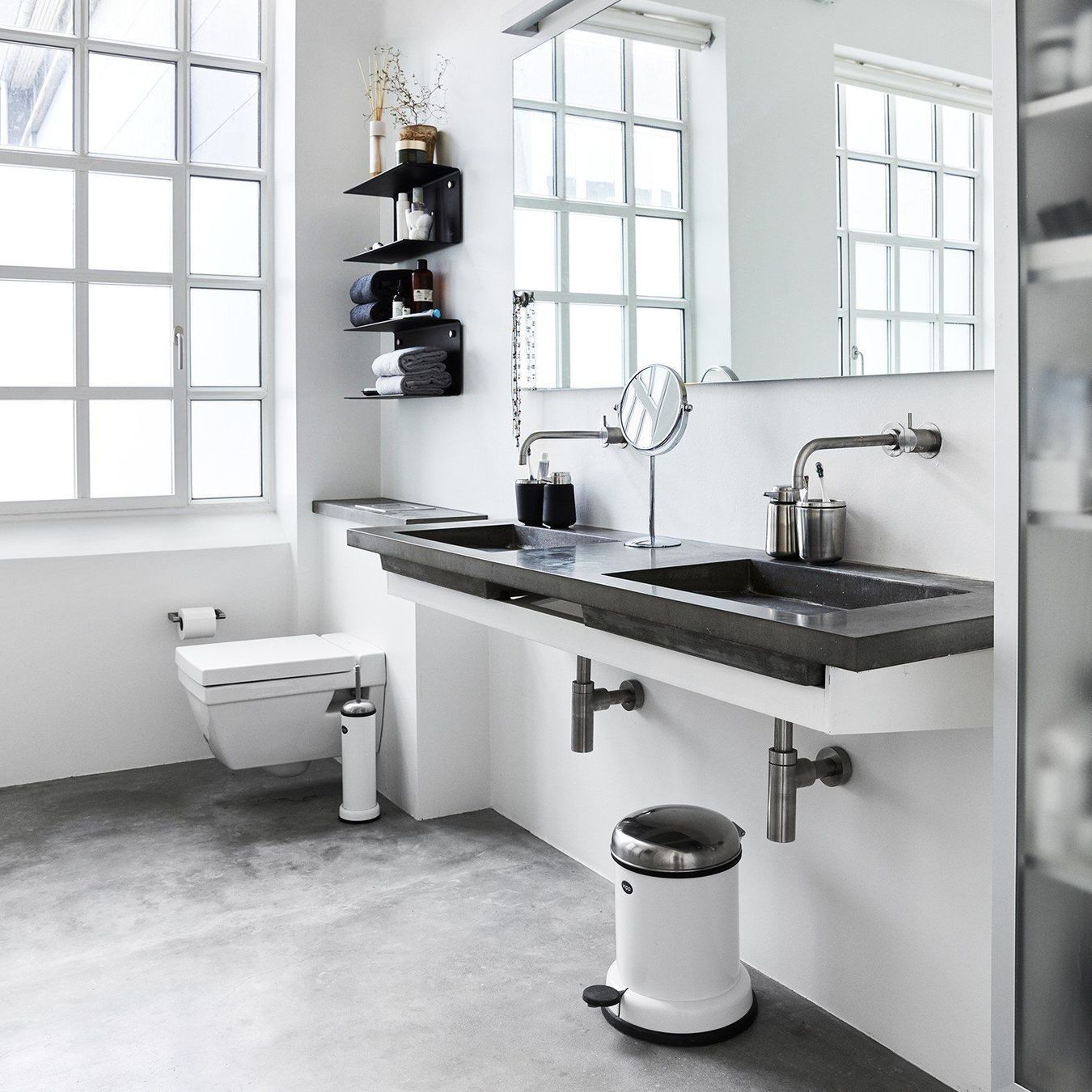 WC: VIPP3 WC Rollenhalter - Roll holder PREISREDUZIERUNG – Nuovo e nell'imballaggio originale da Erlen venduto da casaterra 2