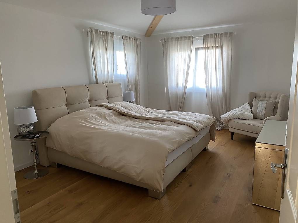 Betten: Bett aus Leder – Gebraucht aus Kreuzlingen von jul_7bhp