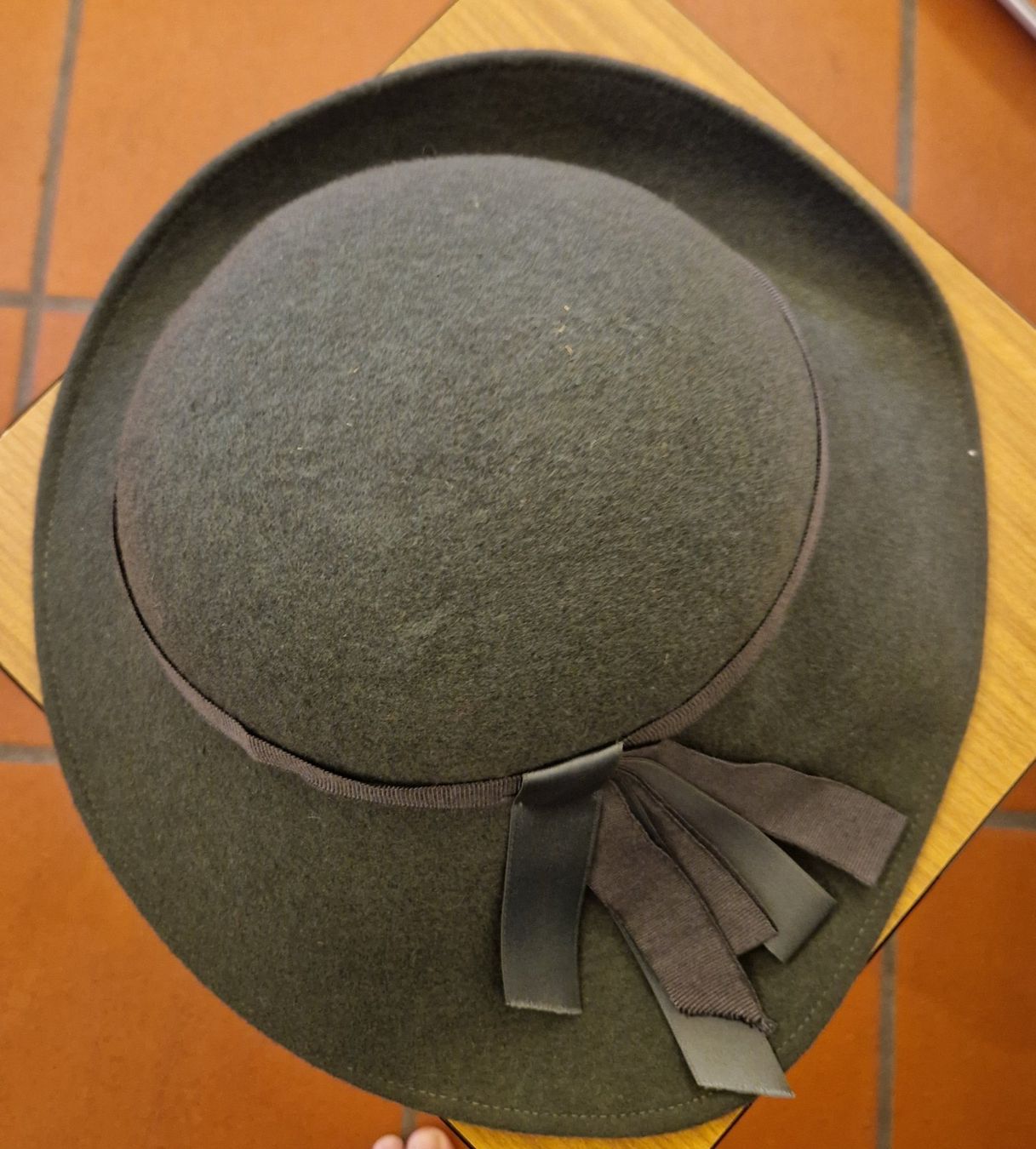 Hüte, Mützen & Caps: Cappello elegante – Gebraucht aus Pazzallo von esa_d8tl 1