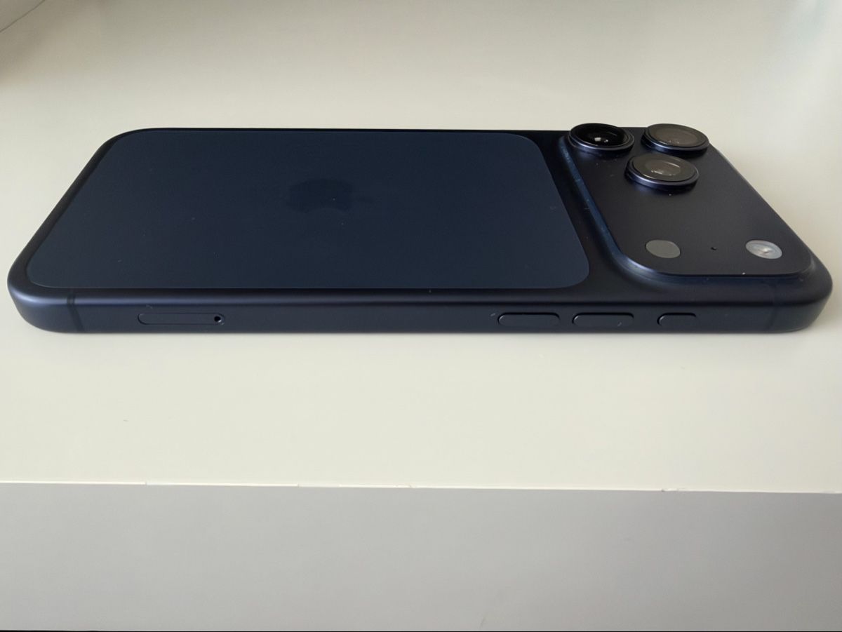 Apple Telefoni cellulari / Smartphones: iPhone 17 Pro Max 256GB Deep Blue – Usato da Le Grand-Saconnex venduto da bat_z7db 4