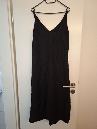 Robe ba&sh noire, état neuf!