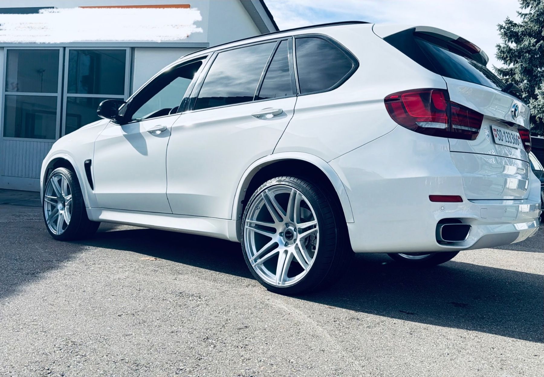 BMW Automobili: BMW X5 40d M- Packet – Usato da Zuchwil venduto da BUJE1