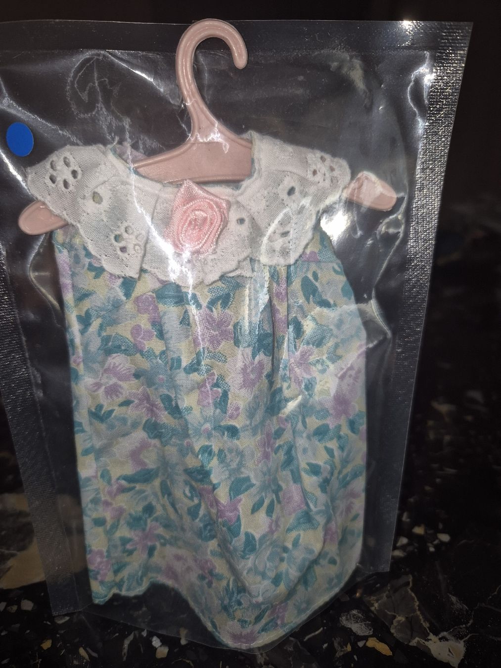Bambole: Barbiekleid - passt zu schwangerer Barbie – Usato da Aarau venduto da Goldwitch