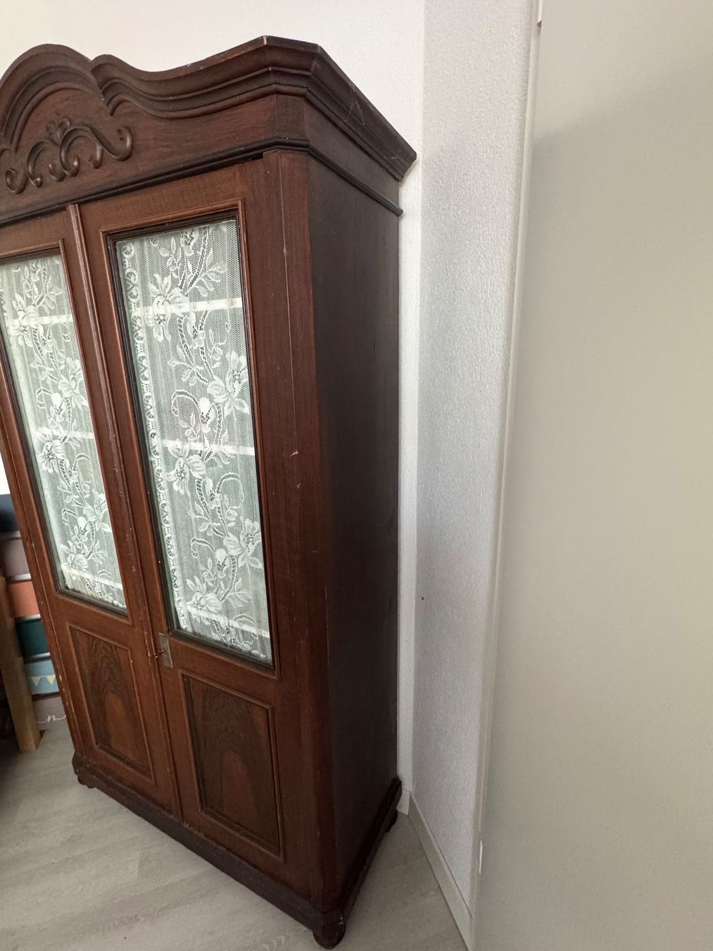 Vetrine: Antiker Schrank mit Glastüren – Usato da Affoltern am Albis venduto da heebha 1
