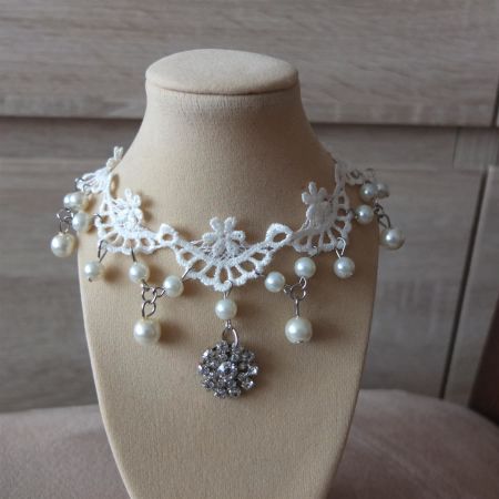 Halskette Spitze weiss Collier dentelle