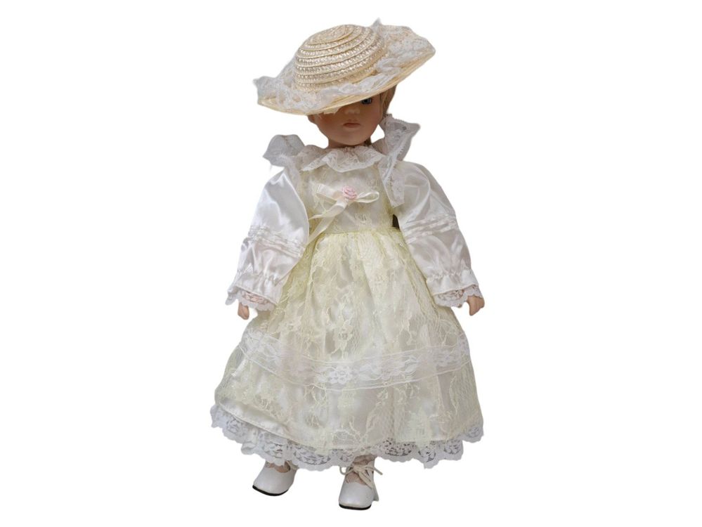 Puppen: THE PROMENADE COLLECTION Puppe Victoria – Gebraucht aus Solothurn von Restwert_SO