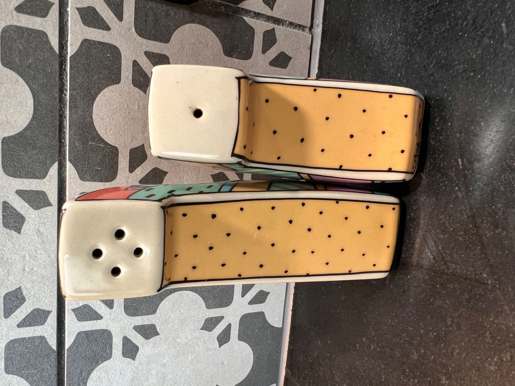 Elettrodomestici da cucina: Postmodern Dorothy Hafner S&P shakers – Usato da Lausanne venduto da NYC67 3