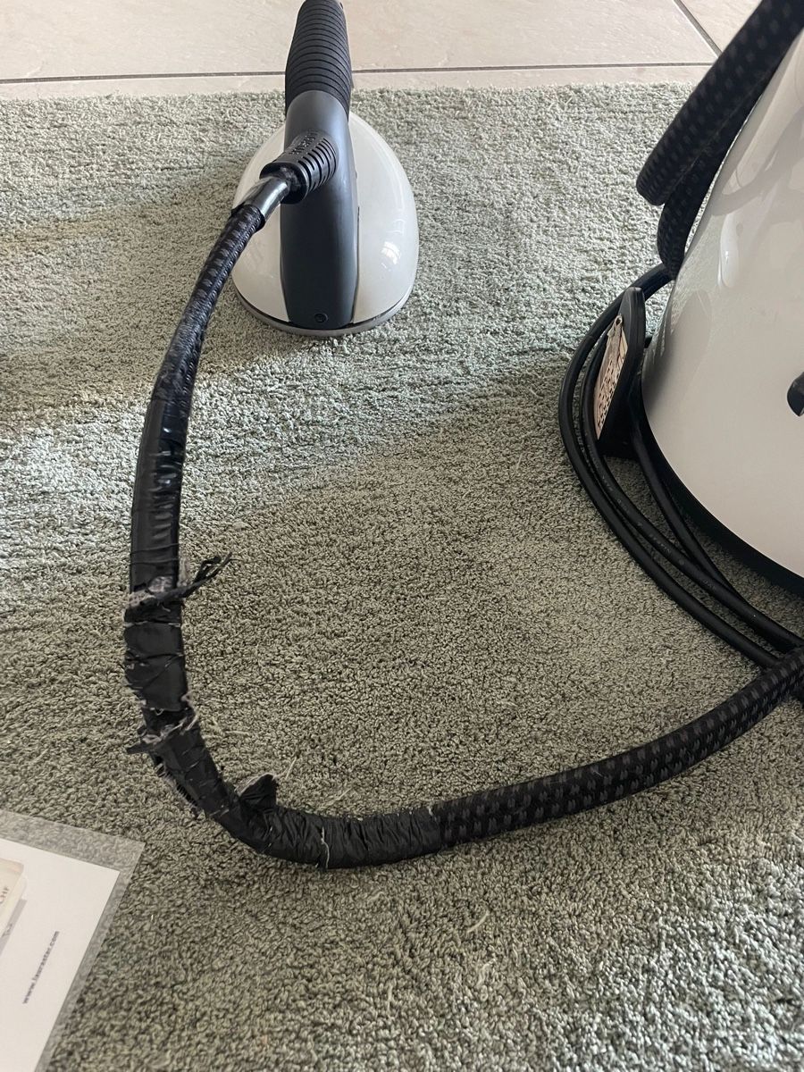 Laurastar Ferri da stiro: Laurastar Bügeleisen  – Usato da Fischbach-Göslikon venduto da ime_7gn9 2