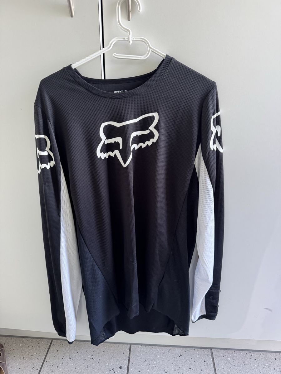 Maillots de corps & Pantalons: FOX Motocrossjersey  – D'occasion à Altdorf UR par noa_28kx