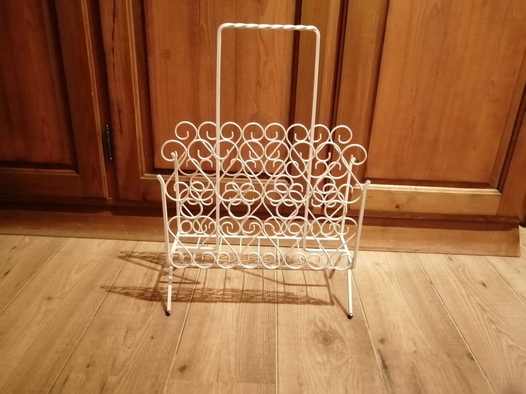 Autres articles pour la maison: Zeitungsständer Shabby Chic – D'occasion à Nunningen par silvermoon68 7