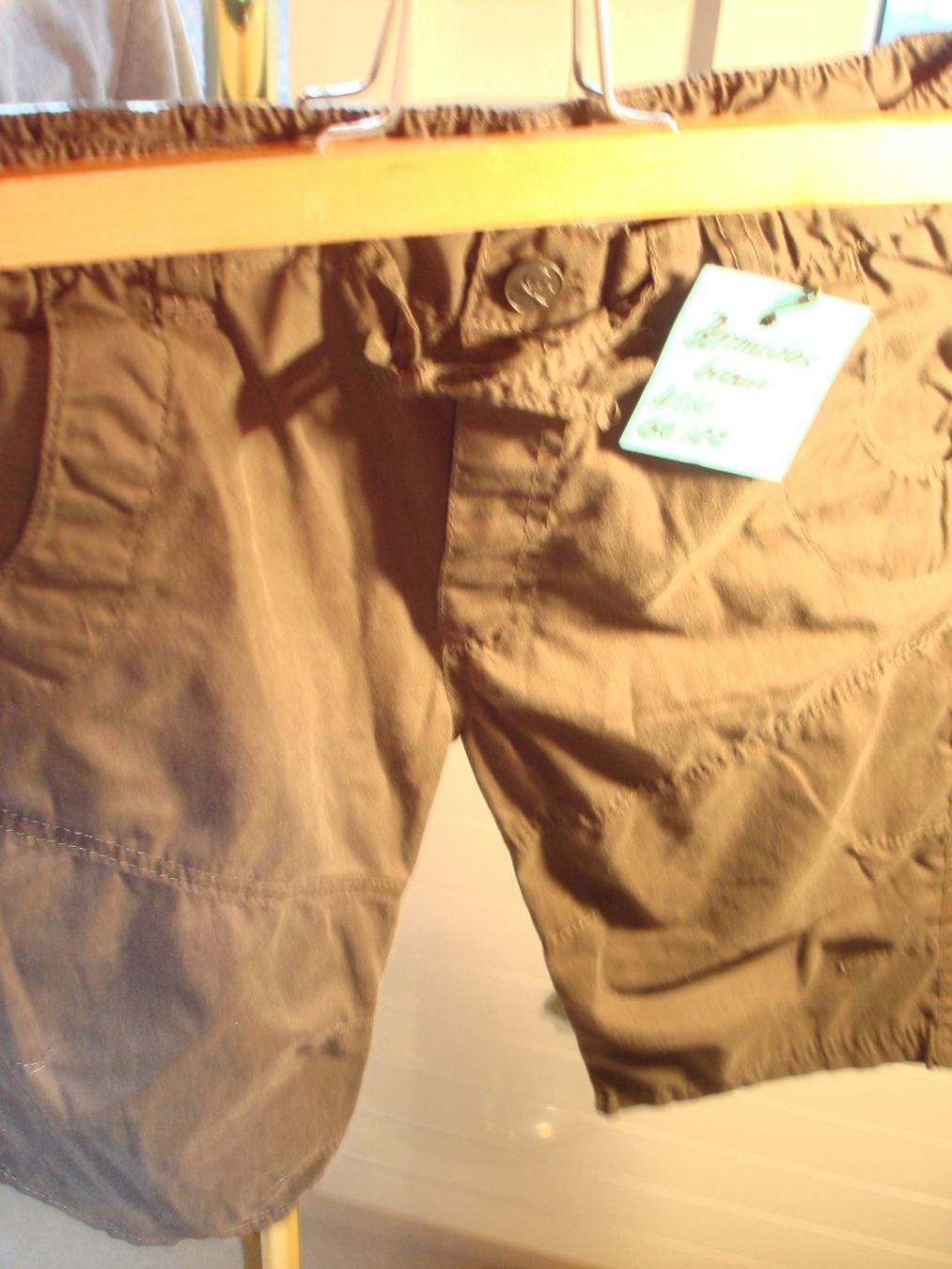 H&M Maglioni & Felpe: H&M Sweatpulli grau "Chase your Dreams & Bermudas braun, 122 – Usato da Boswil venduto da LuziaB01 2