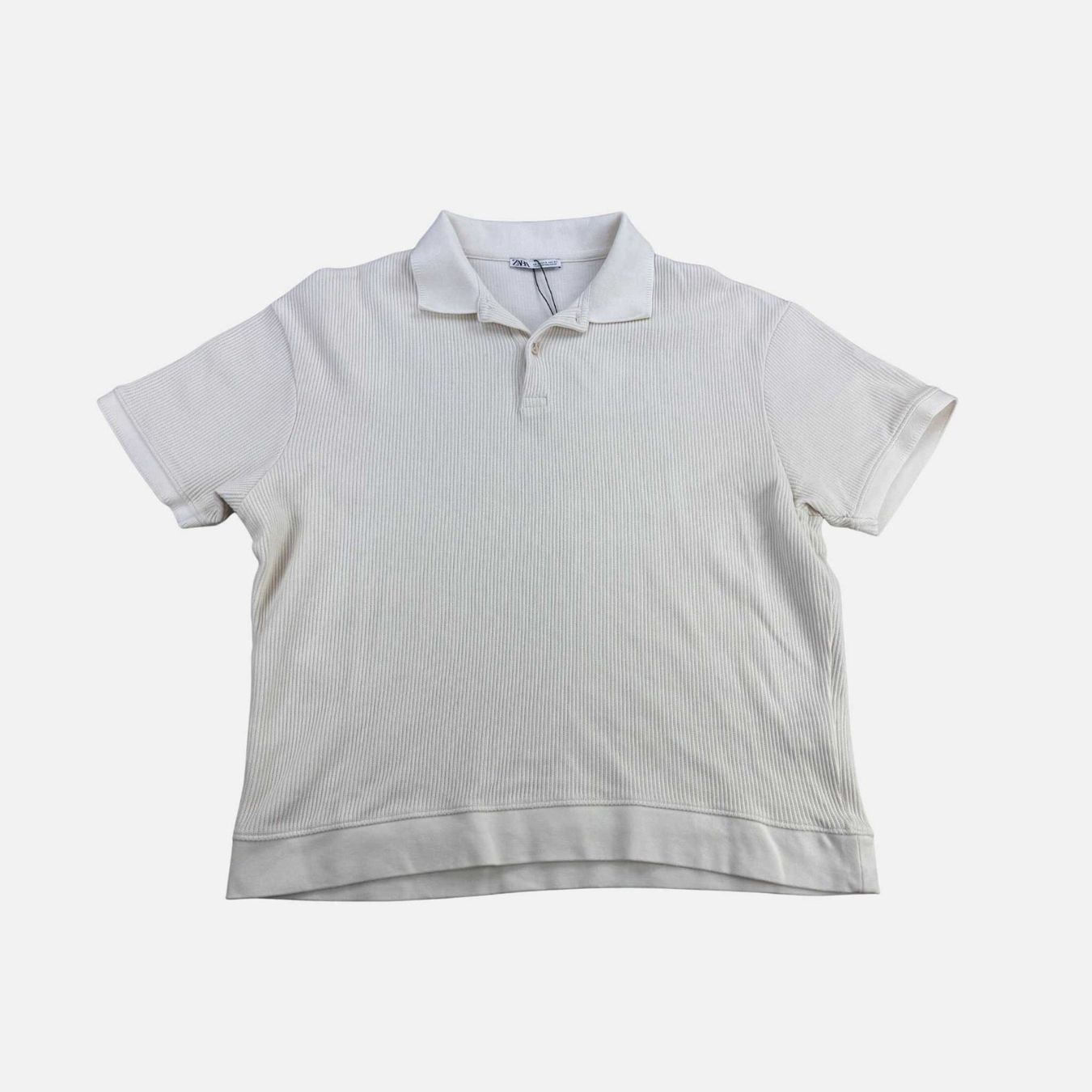 Zara Magliette Polo: ZARA Poloshirt Grösse L MYSECONDHAND – Nuovo (secondo la descrizione) da Bülach venduto da secondo. 1